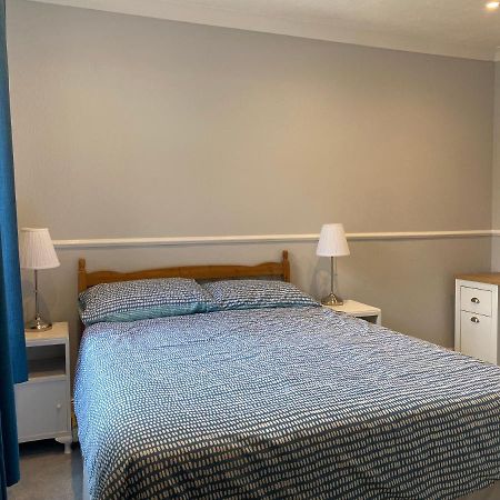 3 Double Bed House 10 Mins From Sandbanks Poole Extérieur photo