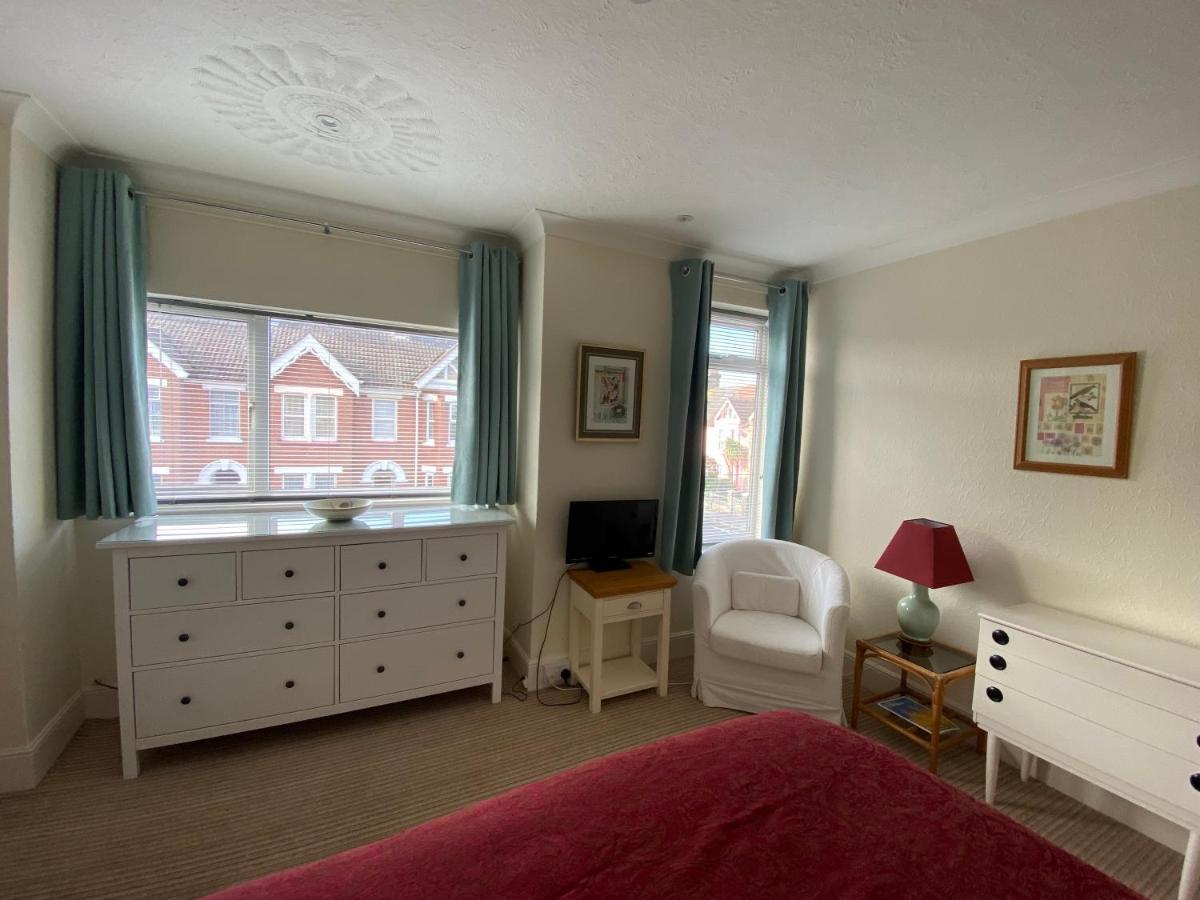 3 Double Bed House 10 Mins From Sandbanks Poole Extérieur photo