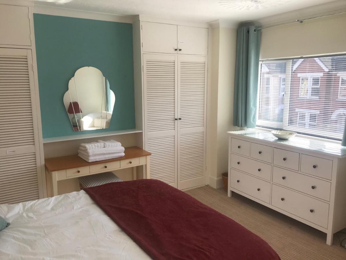 3 Double Bed House 10 Mins From Sandbanks Poole Extérieur photo
